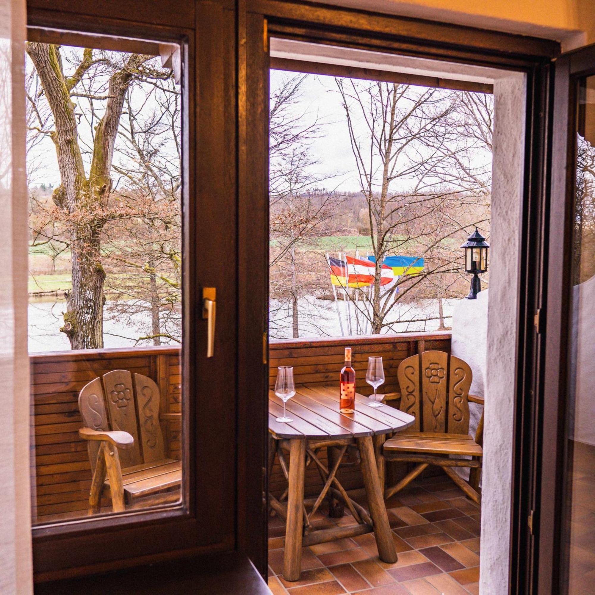 Tiefenbach  Hotel-Restaurant Kreuzberghof Tagungs- Und Veranstaltungshotel מראה חיצוני תמונה
