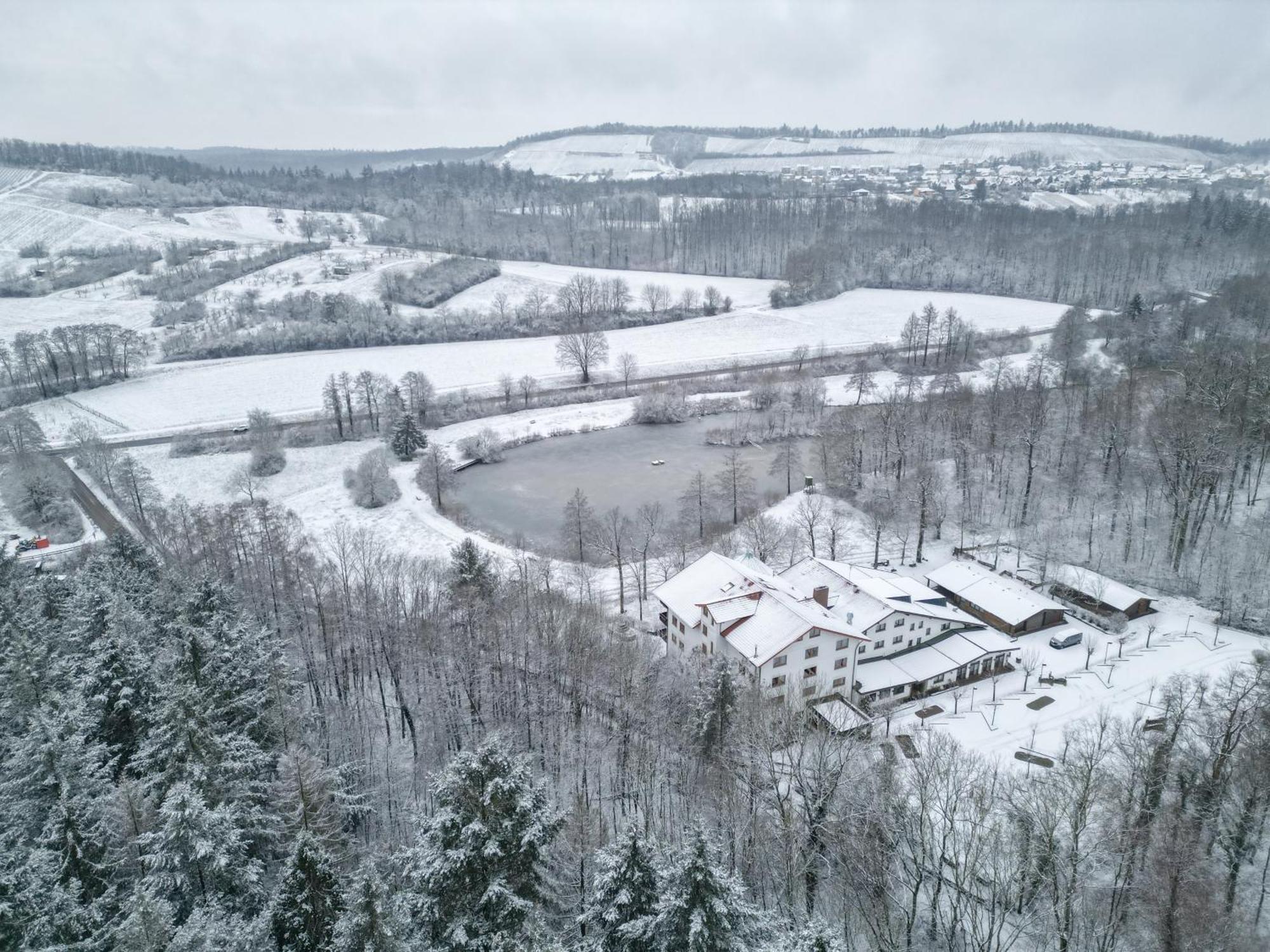 Tiefenbach  Hotel-Restaurant Kreuzberghof Tagungs- Und Veranstaltungshotel מראה חיצוני תמונה
