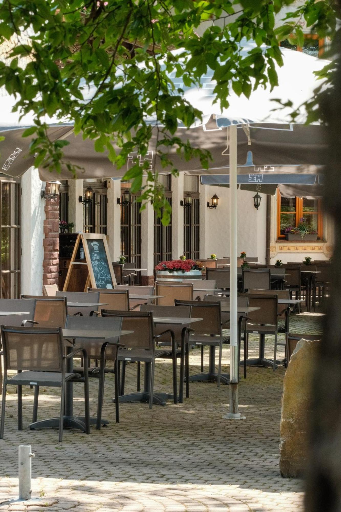 Tiefenbach  Hotel-Restaurant Kreuzberghof Tagungs- Und Veranstaltungshotel מראה חיצוני תמונה
